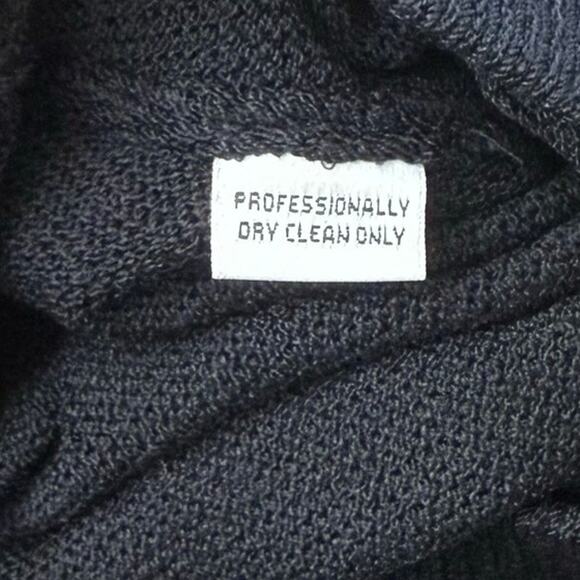 St. John Basics Black Maxi Skirt with Back Slit Santana Knit Wool Blend 12 - Picture 8 of 8